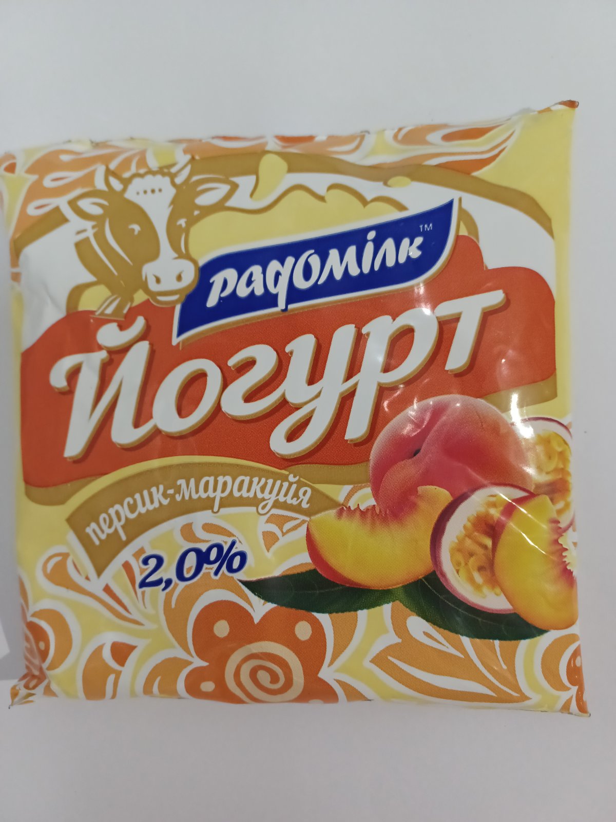 Йогурт "Елітний" РАДОМІЛК 2% персик-маракуйя 350 г., плівка поліетиленова